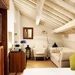 Romeluxsmariodf37 Hotel